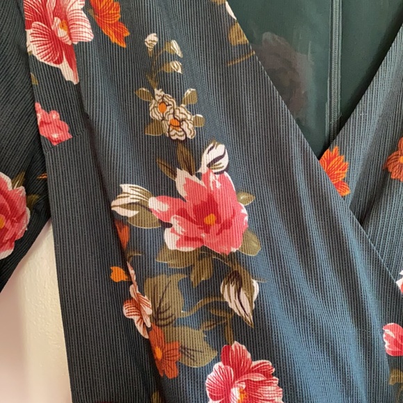 Isla Maude High Low Pelican Dress - Picture 3 of 6